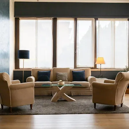 Ambasciatori מלון