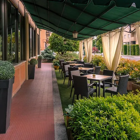 Ambasciatori 4* ברשה