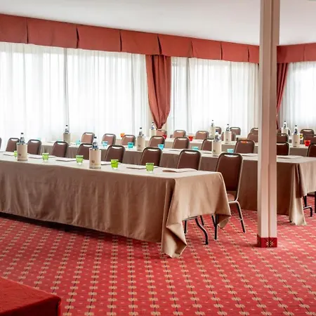 Ambasciatori מלון ברשה