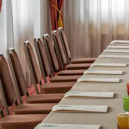 Ambasciatori מלון ברשה